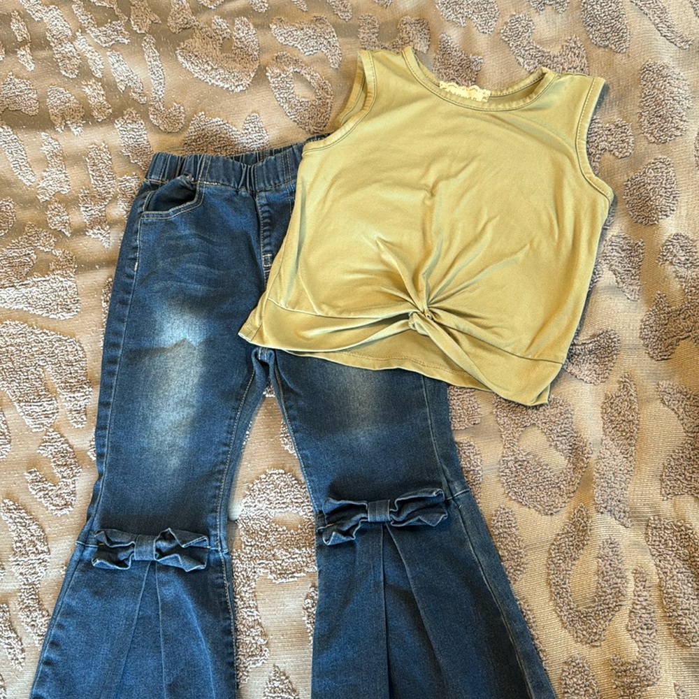 Bell bottom jeans & cropped Tank